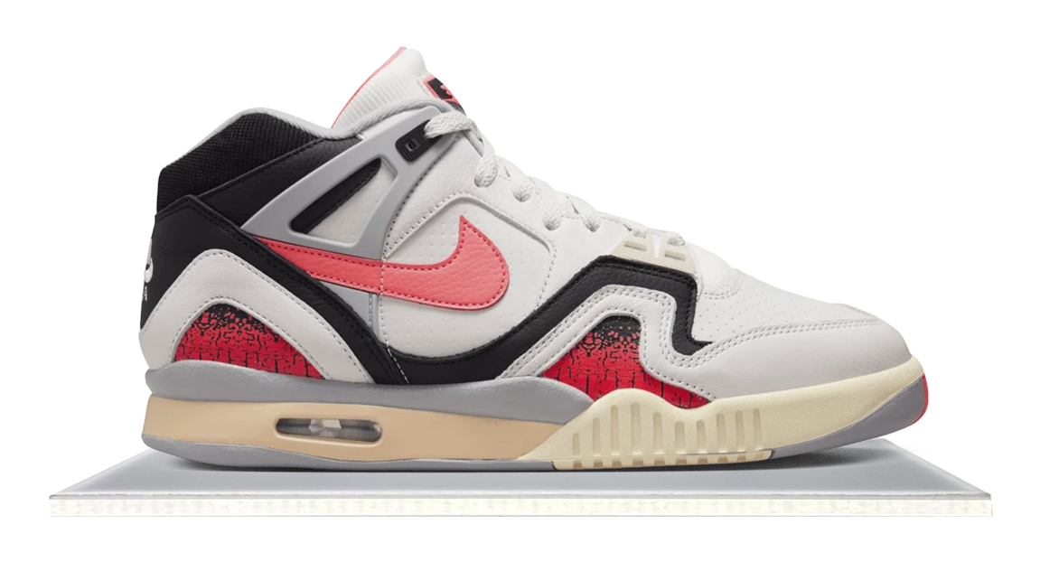 nike tech challenge 20