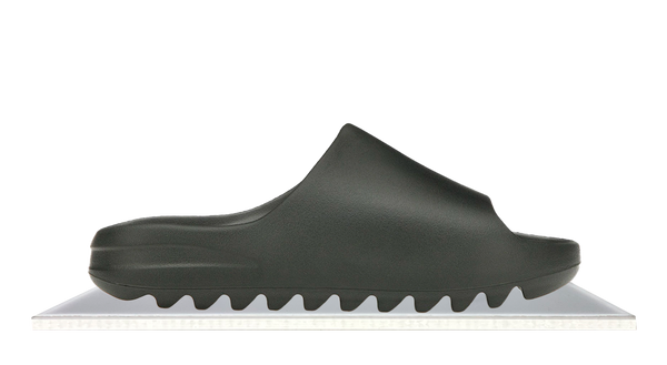 Yeezy Slide Dark Onyx (2024) – Takeoff Copenhagen