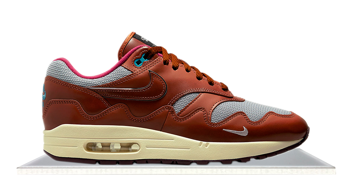 Nike air clearance max 1 bruin