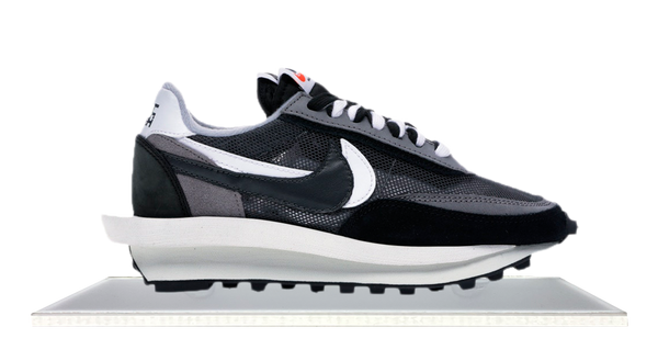 Nike sacai waffle store black release date